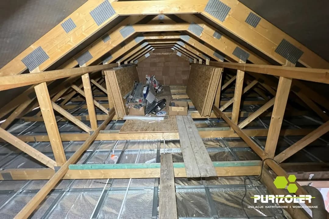 Jakie materiały wybrać na poddasze nieużytkowe - porównanie 5 rozwiązań