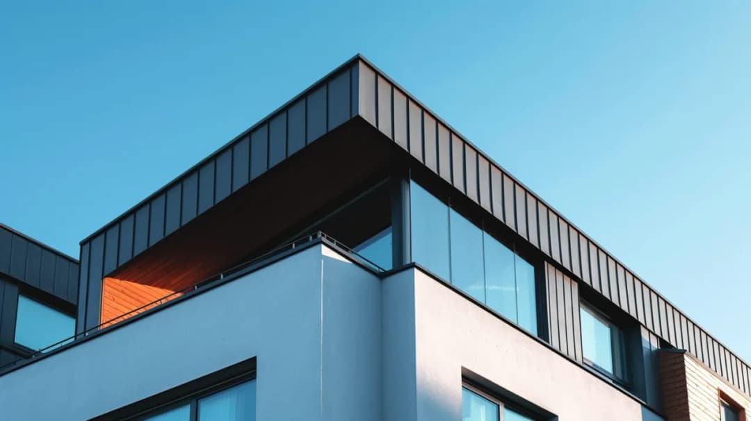 Dom z czarnym dachem: nowoczesny styl, wyjątkowy design